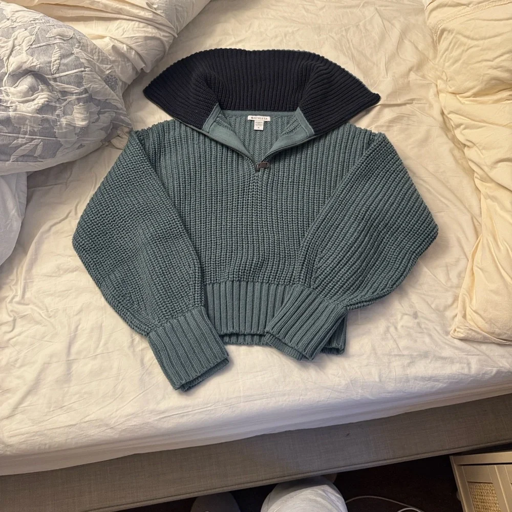 Athleta alder sweater in deep ocean Teal and Navy - Picture 3 of 6